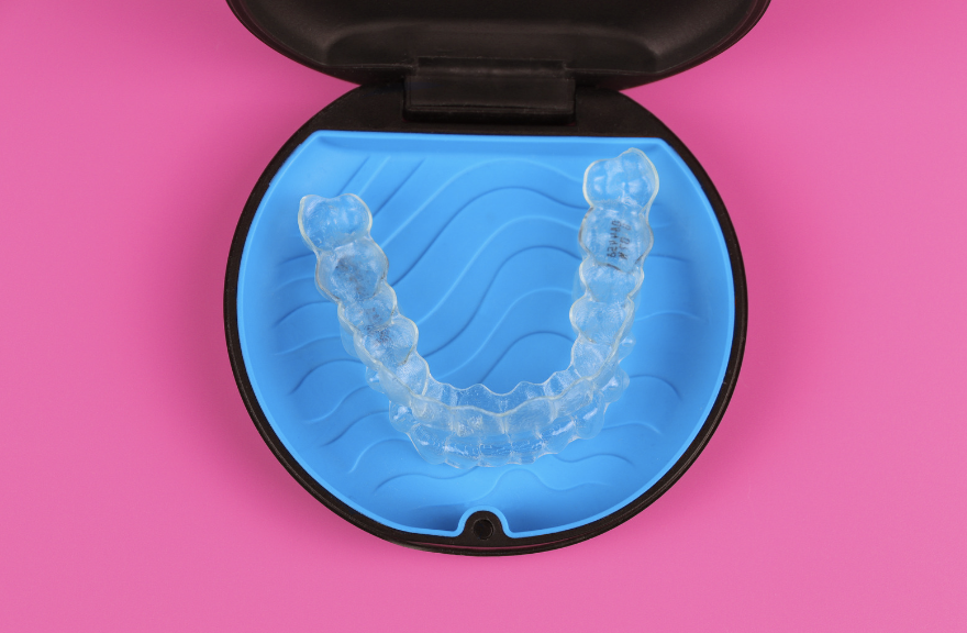 Is-Invisalign-Better-Than-Traditional-Braces-1